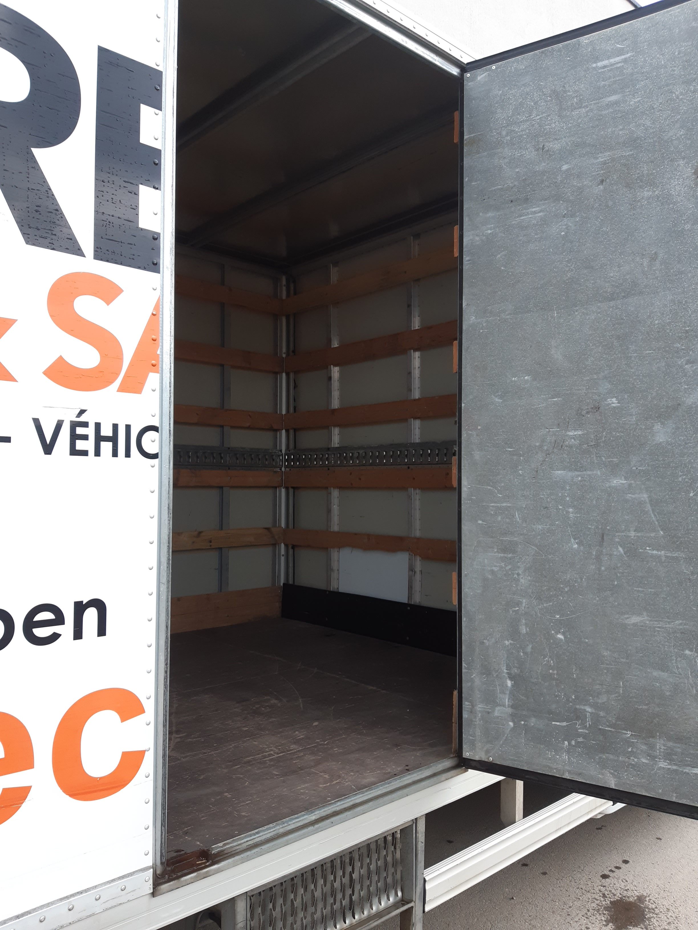 MASTER CUBE 19 m³ 2300 diesel – Image 5